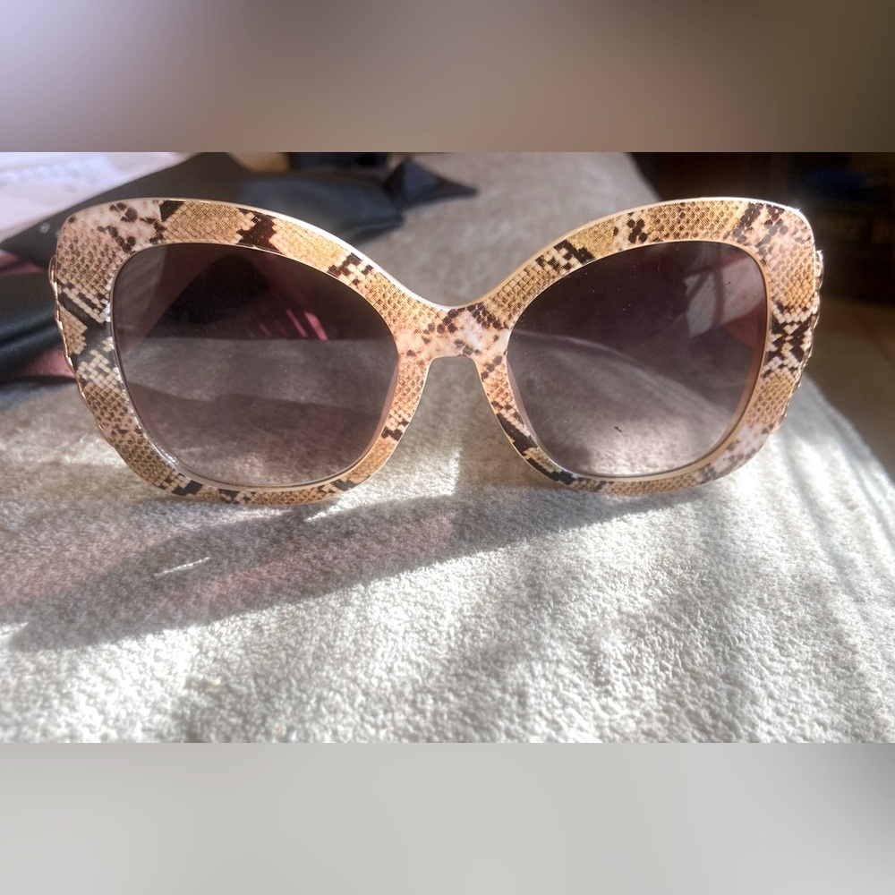 Circus by Sam Edelman snake skin glasses